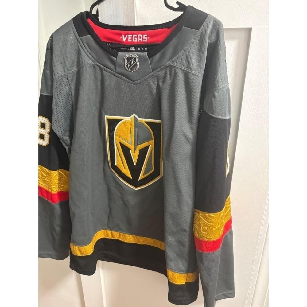 Adidas Vegas Golden Knights Nate Schmidt 88 Youth Jersey Grey youth 2XL- adult s
